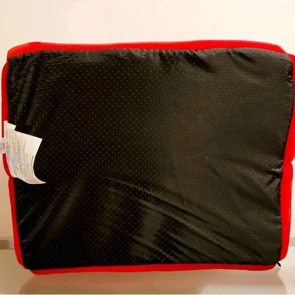 NEW with tags Berkshire Snoopy Peanuts Pet Dog Cat Bed - Picture 5 of 5